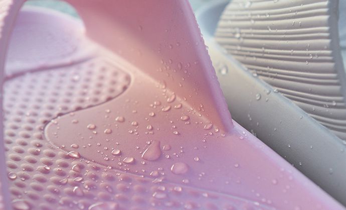 家窩 - MIT 雅漫EVA輕量釋壓厚軟底防滑拖鞋-男款-雅痞黑