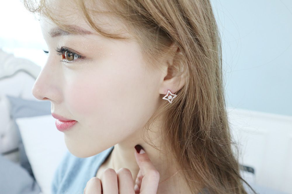 韓國製 - (925純銀)<今生是第一次> 庭沼珉同款耳環-十字星-銀