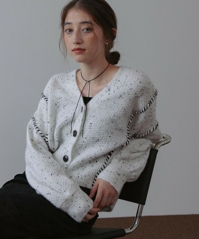 日本 Bab - 縫線感溫暖紋理短版針織外套-淺米