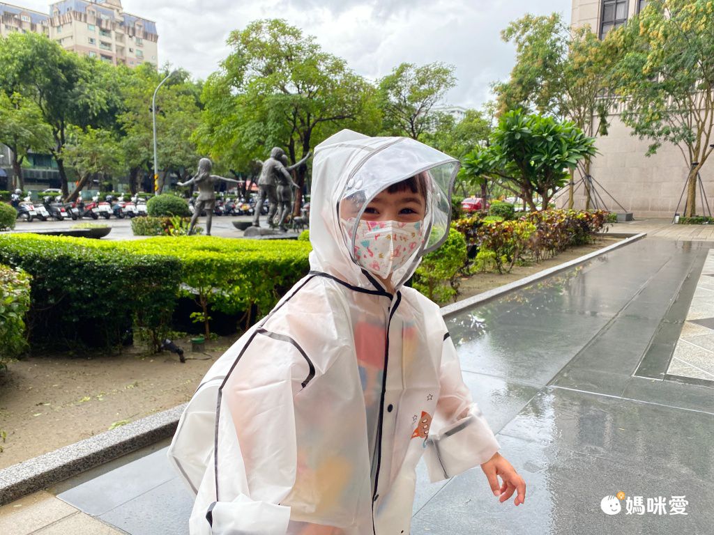 卡通圖書包位兒童雨衣-獅子-黃色-無綁帶吊繩