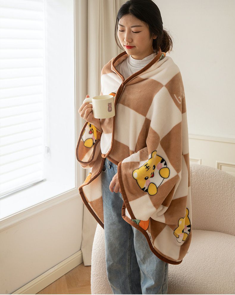 珊瑚絨質感披肩懶人毯｜披、蓋兩用，還能變化穿法親膚保暖❤