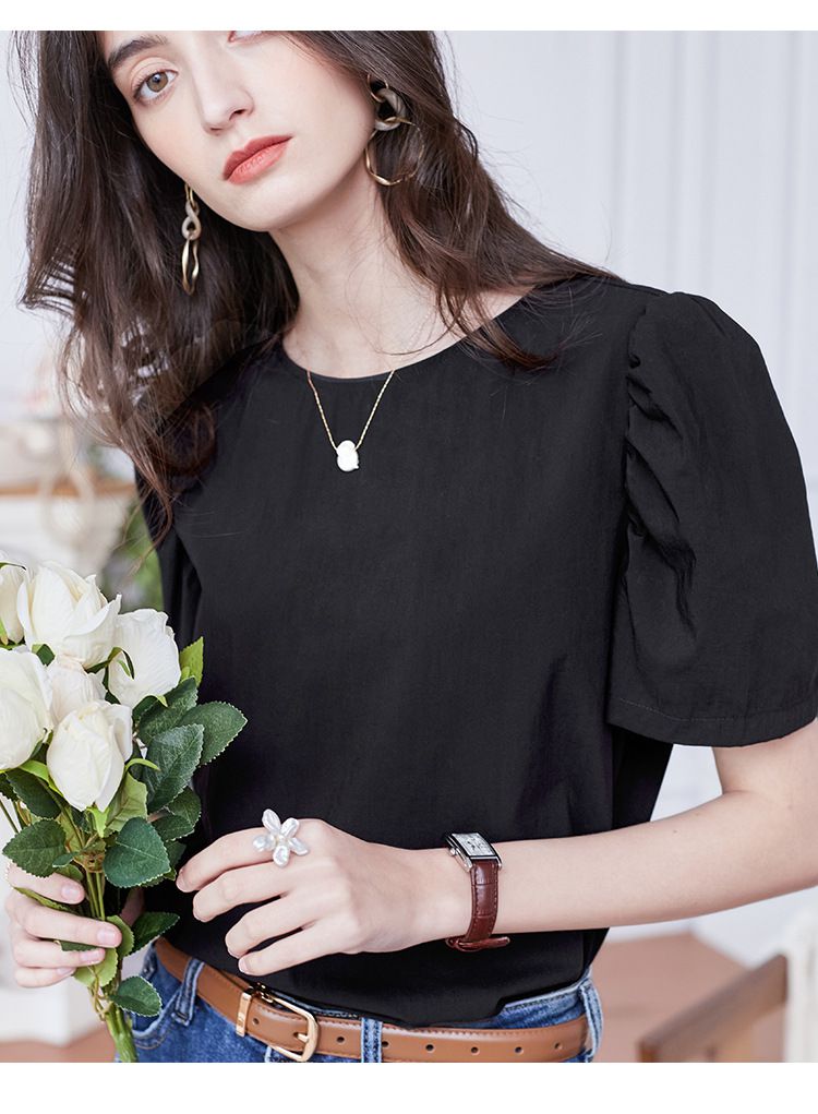 反轉設計圓領短袖上衣-背面鈕扣-黑灰色