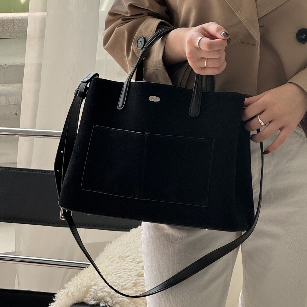 小眾設計 多夾層分隔收納質感麂皮手提/斜背包-黑