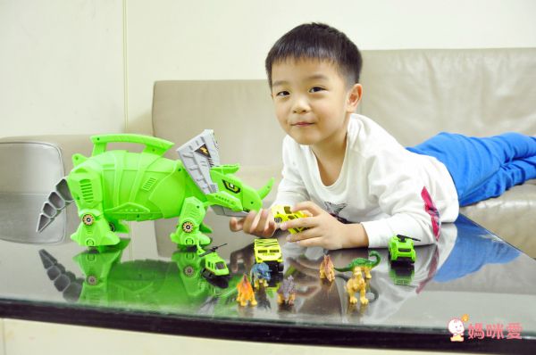 降價優惠中♬一咖直接帶著走✌收納大車～最多可放 26 台小車✌ CP值超高！