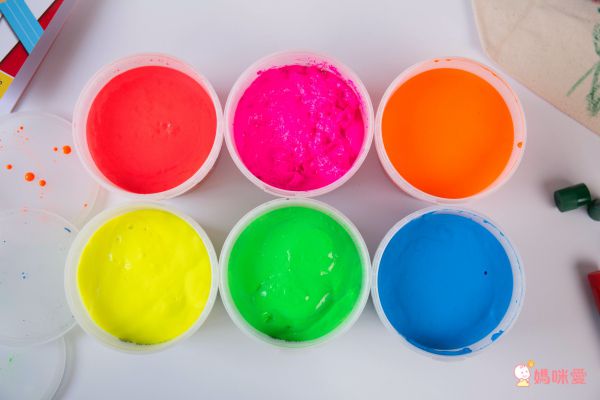 英國Brian Clegg - 好洗無毒手指顏料-6色(螢光色)