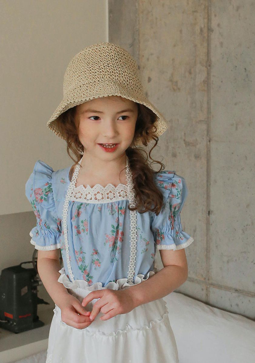 韓國 PuellaFLO - ㄩ字領公主袖花花上衣-天藍