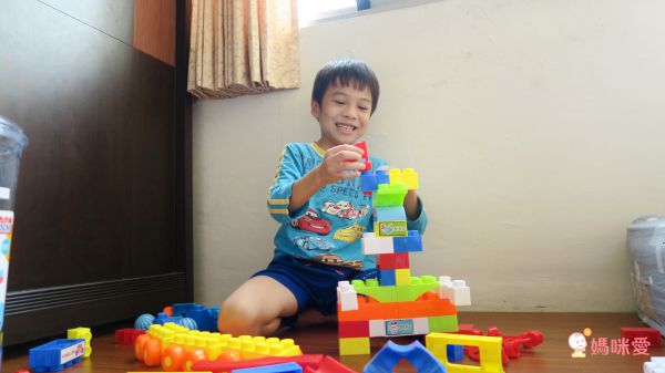 3 in 1 益智積木學習桌 ✖ 軌道滾球積木【獨家現省優惠】↗