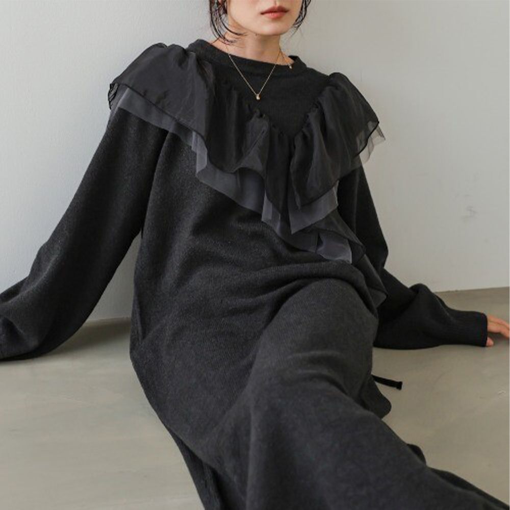 交叉薄紗荷葉柔美針織長袖洋裝-黑