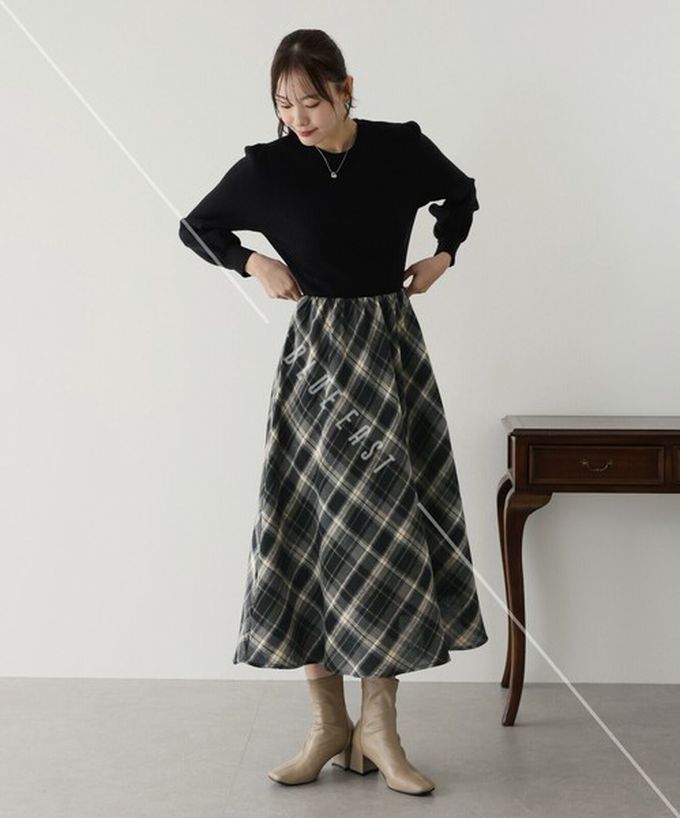 日本 BLUE EAST - 美型修身小澎袖針織長袖洋裝-格紋拼接-黑灰