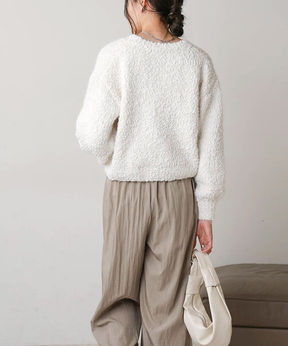 日本 Bab - 柔軟蓬鬆毛毛V領針織上衣-藍