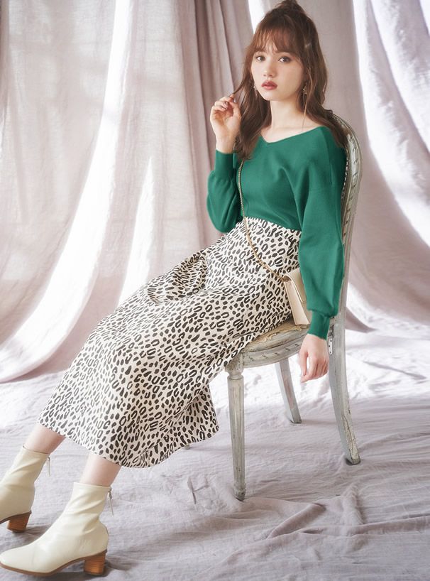 日本 GRL - 優雅V領長袖針織上衣-酒紅