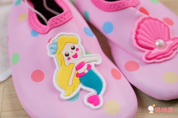 韓國 OZKIZ - 潛水布面輕量/防滑兒童沙灘鞋/戲水鞋-機器人