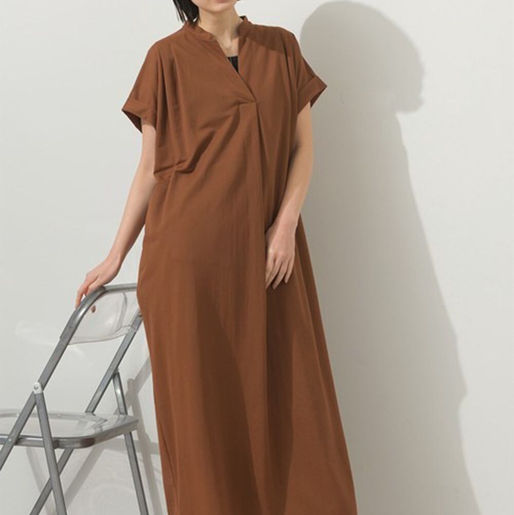 接觸涼感 V領打褶俐落短袖洋裝-咖啡