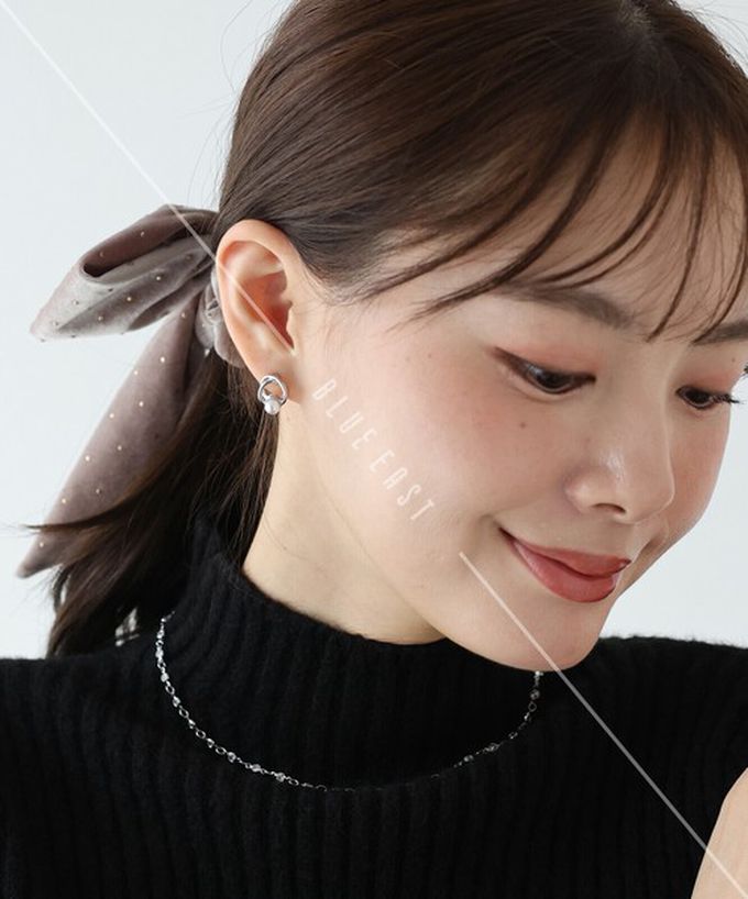 日本 BLUE EAST - 韓國製 弧線珍珠小巧高雅耳環-(耳針)-金