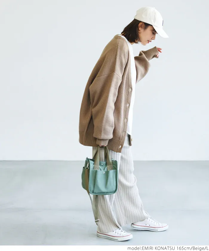 日本 COCA - V領柔軟落肩針織外套-湖水綠