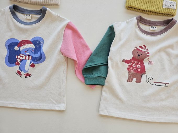 韓國 First Blue - 冬日動物印撞色袖上衣-雪橇熊-綠X芥黃