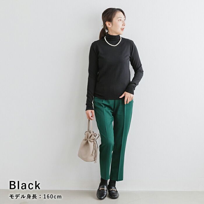 日本 ihuu - 柔軟彈性薄長袖上衣(指洞款)-杏白