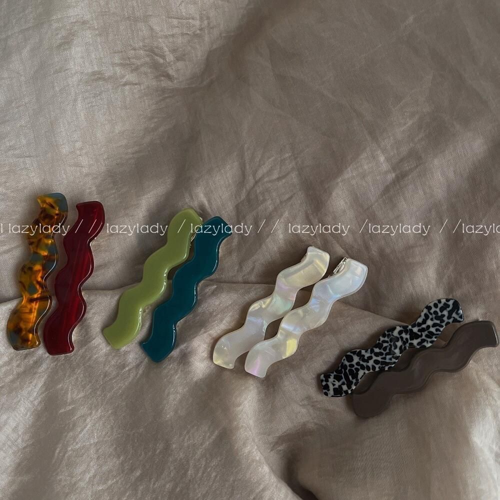 復古風氣質不對稱髮夾-斑紋款-咖啡+黑+米白