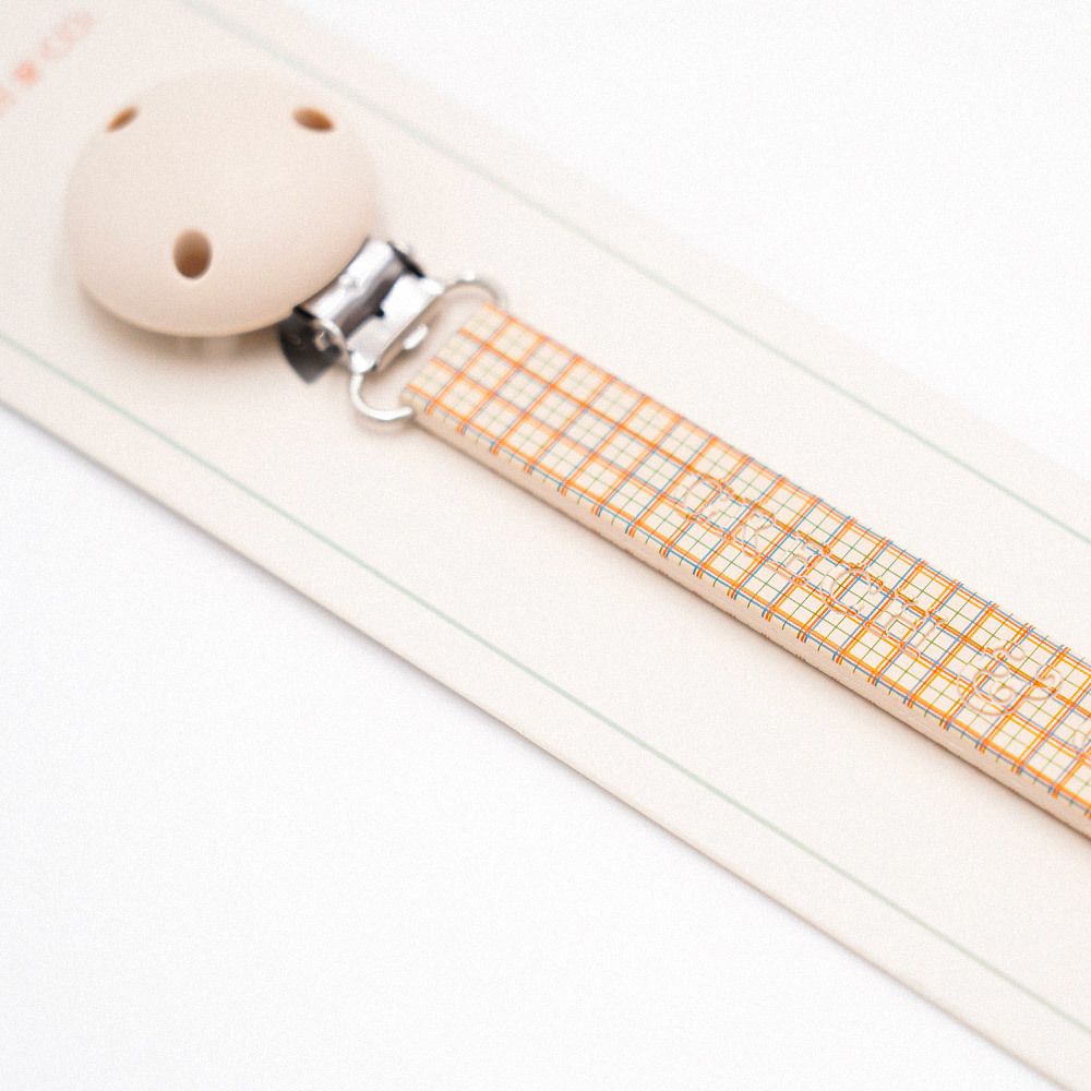 丹麥 GRECH & CO. - 矽膠奶嘴夾-格紋粉 (長度21CM)