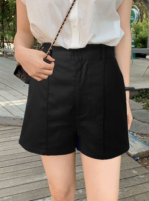 日本 GRL - 時尚修身百搭短褲-黑