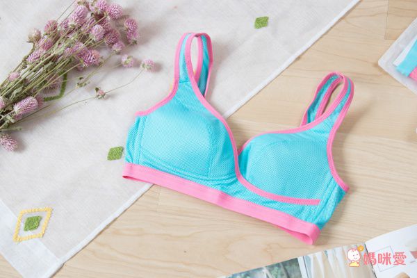 沐伊孕哺 MOOIMOM - 超透氣運動風糖果色交叉哺乳內衣-藍