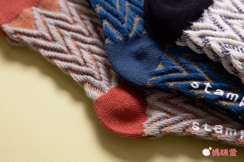 日本 stample - (兒童)中筒襪-超值三雙組-點點-A(粉x綠xX灰)