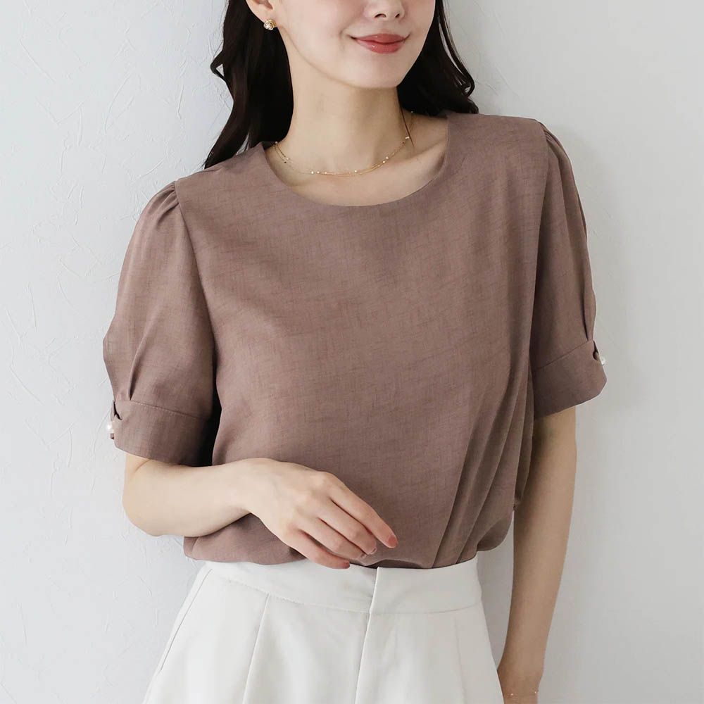 珍珠袖扣亞麻感氣質短袖上衣-摩卡 (M)