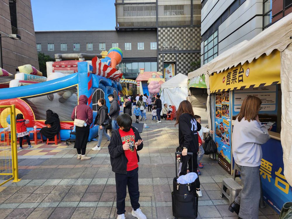 小小建築師體驗樂園 - 新莊宏匯廣場-紙本