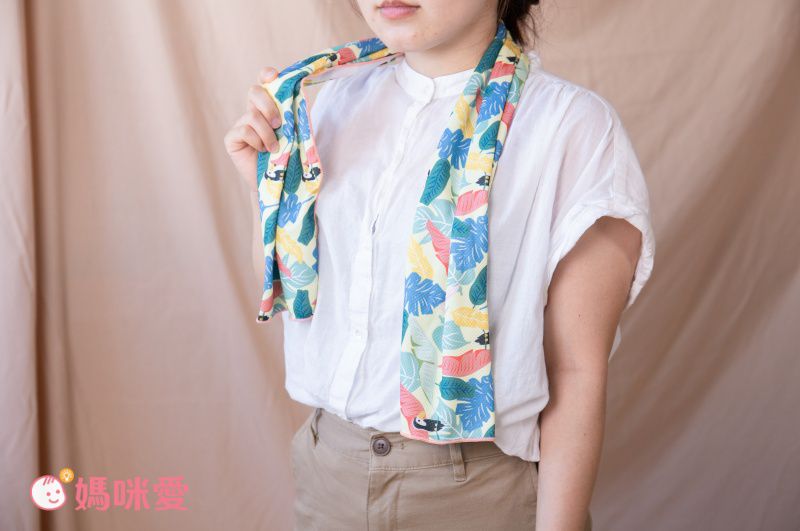 日本 LIV HEART - 抗UV水涼感巾(附收納罐)-鯨鯊兄弟-水藍 (30x100cm)