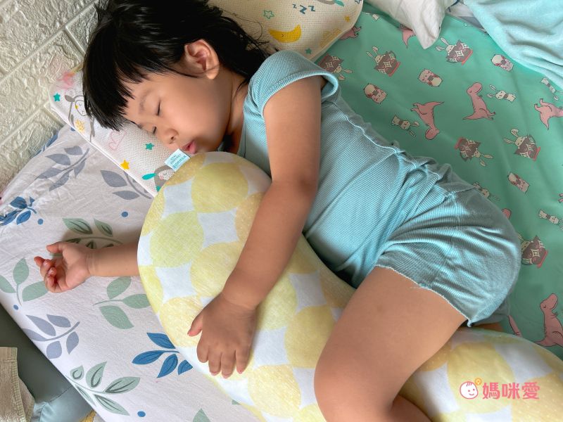 日本 DAIKAI - 接觸涼感 豌豆枕/午睡枕/枕頭-幾何波浪 (50x25cm)