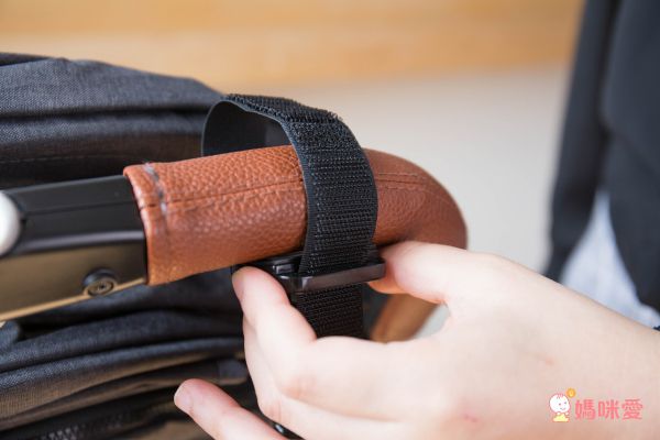 akachan honpo - 360度旋轉多功能掛勾-黑色