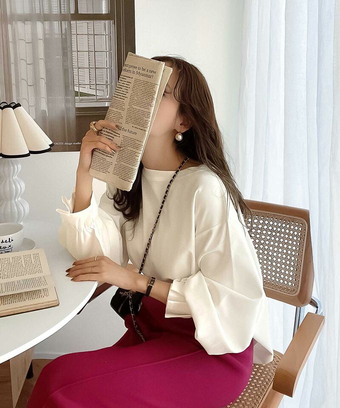 日本 Classical Elf - 100%棉 船領顯瘦糖果袖上衣-摩卡棕