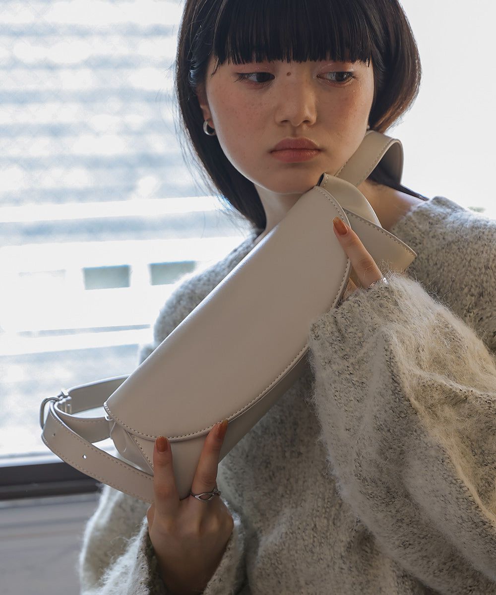 日本 Bab - 簡約皮革法棍小包-黑