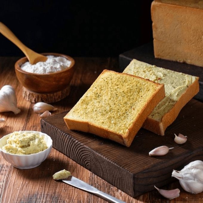 拌伴餐飲 - 島嶼生吐司抹醬系列 效期:112.08.14-(新鮮蒜香/雙倍奶酥)-100g/片