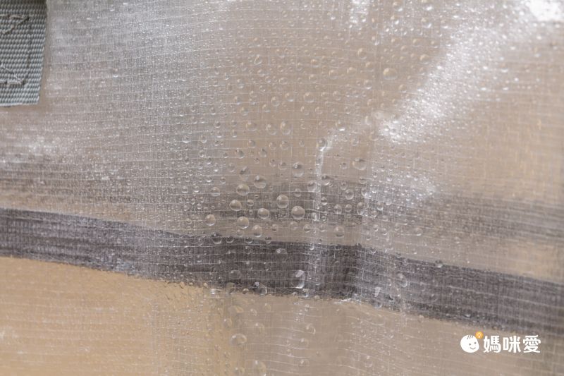 日本代購 - [日本主婦推薦] 半透明多功能衣物收納袋(可肩背/手提) 3入組-淺灰 (L(47x20x36cm))