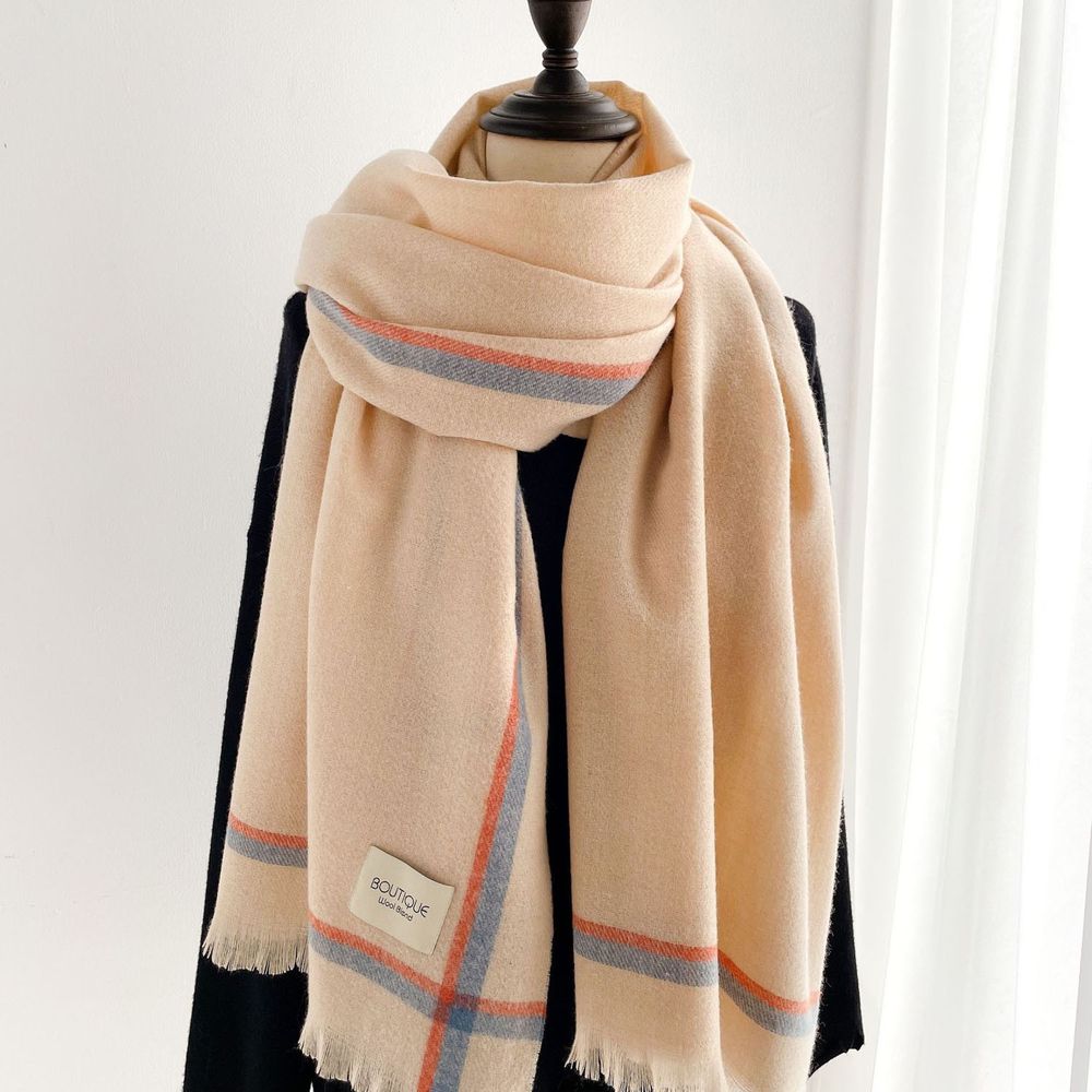 編媽精選 - 柔暖羊毛混棉細針織圍巾-卡其 (208x73cm)