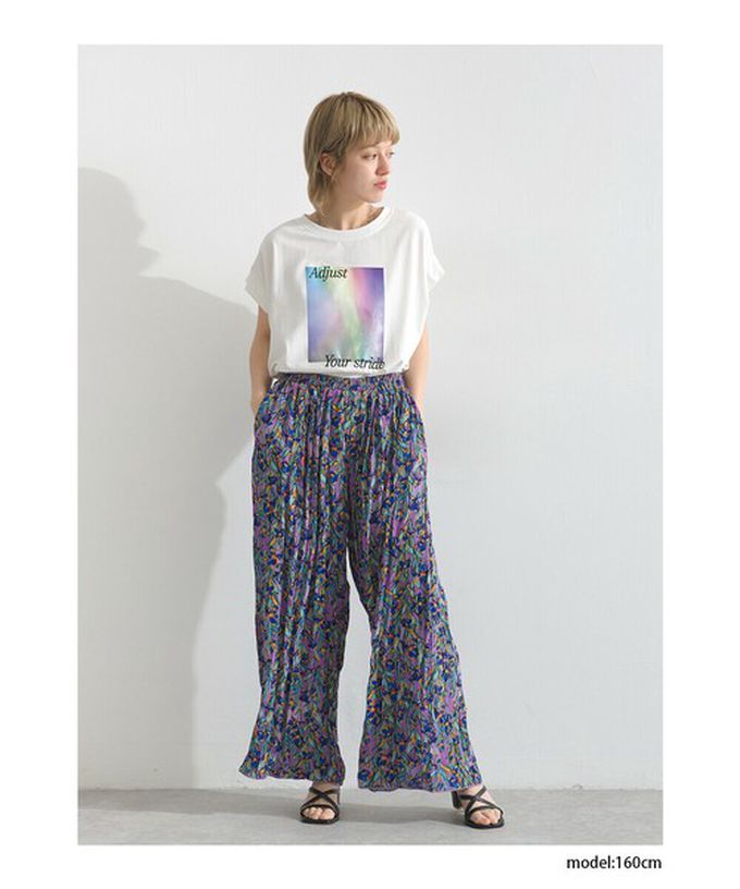 日本 le colis - 華麗藝文花卉飄逸感皺褶寬褲-黑藍系