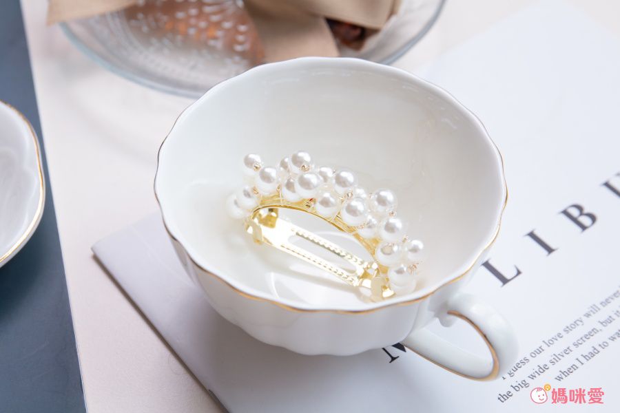 氣質珍珠彈簧夾