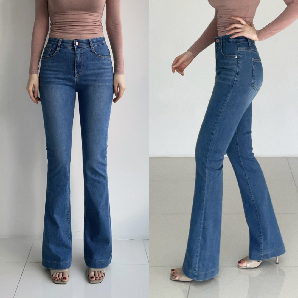 Howluk 彈性腰嚴選丹寧美臀喇叭褲-深藍