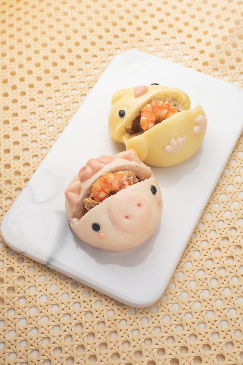 老甜媽手工饅頭 - 限量組-饅宇宙可愛造型饅頭8入-360g+馬卡龍一口小饅頭-400g+熊咩咩豬肉包-(小羊/小豬/小熊)隨機8顆-560g