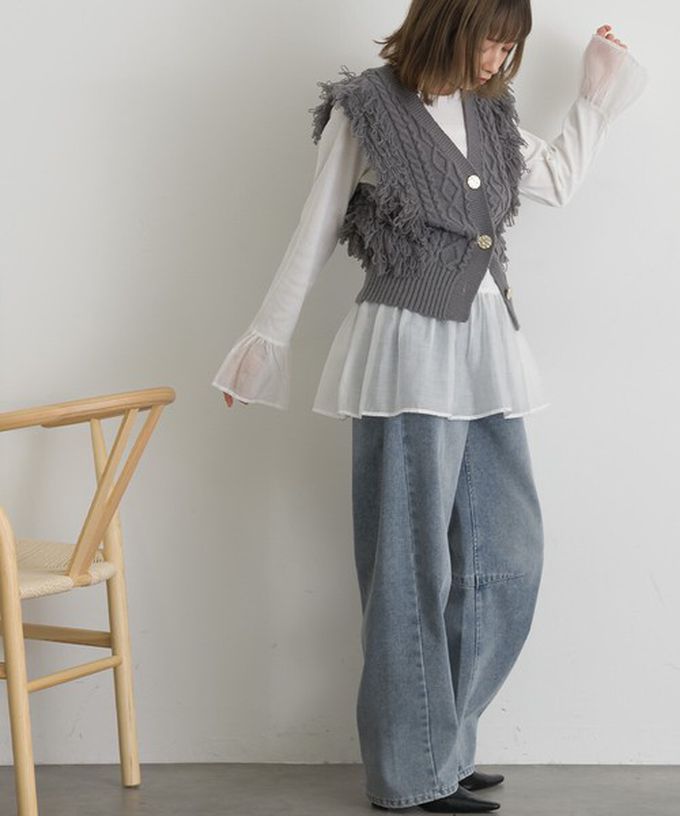 日本 ELENCARE DUE - 絞花流蘇修身短版開襟背心-摩卡