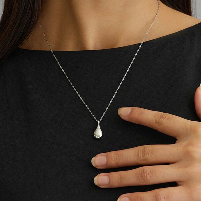 日本 Melody Accessory - 日本製 迷人圓潤水滴吊飾項鍊-銀