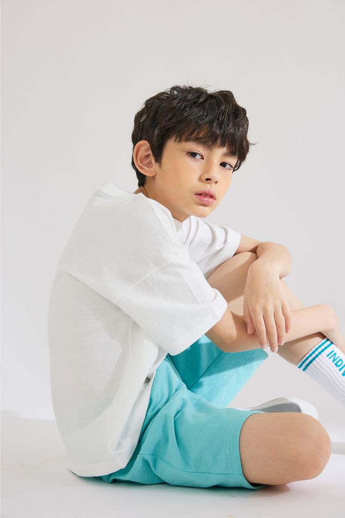 韓國 INDIVIDUEL - 好搭配休閒風五分褲-米灰