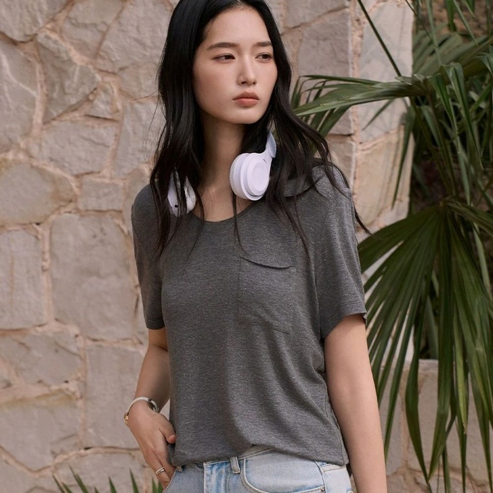 雲感天絲混亞麻口袋U領短袖上衣-深灰