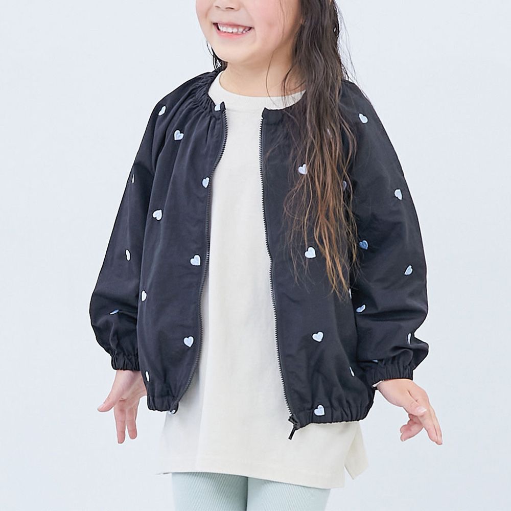 甜美愛心刺繡防潑水無領外套-黑