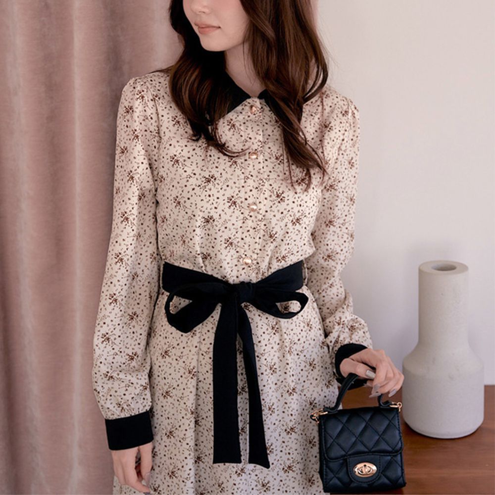 古典風細緻花卉腰綁帶長袖洋裝-象牙x黑