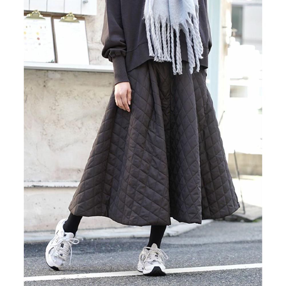 日本 zootie - 潑水加工 蓄熱保暖絎縫傘狀長裙-深灰棕