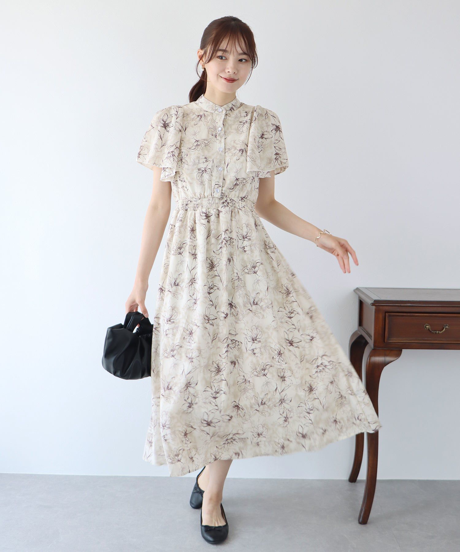 日本 BLUE EAST - 浪漫時光碎花雪紡短袖洋裝-寧靜花園-淺粉紫