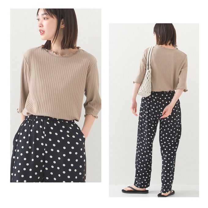 日本 OMNES - 輕盈木耳邊合身羅紋短袖上衣-黑