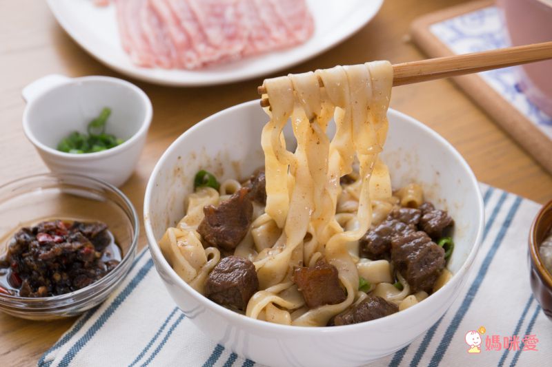 暖冬火鍋季【名廚美饌】東北酸菜鍋、蔘棗土雞湯、養生羊肉爐